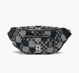  Túi Đeo Hông MLB Checkerboard Jacquard Hip Sack Boston Red Sox Black 3AHSM082N-43BKS Màu Đen 