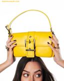  Túi Đeo Vai Michael Kors MK Colby Medium Leather Shoulder Bag Màu Vàng 
