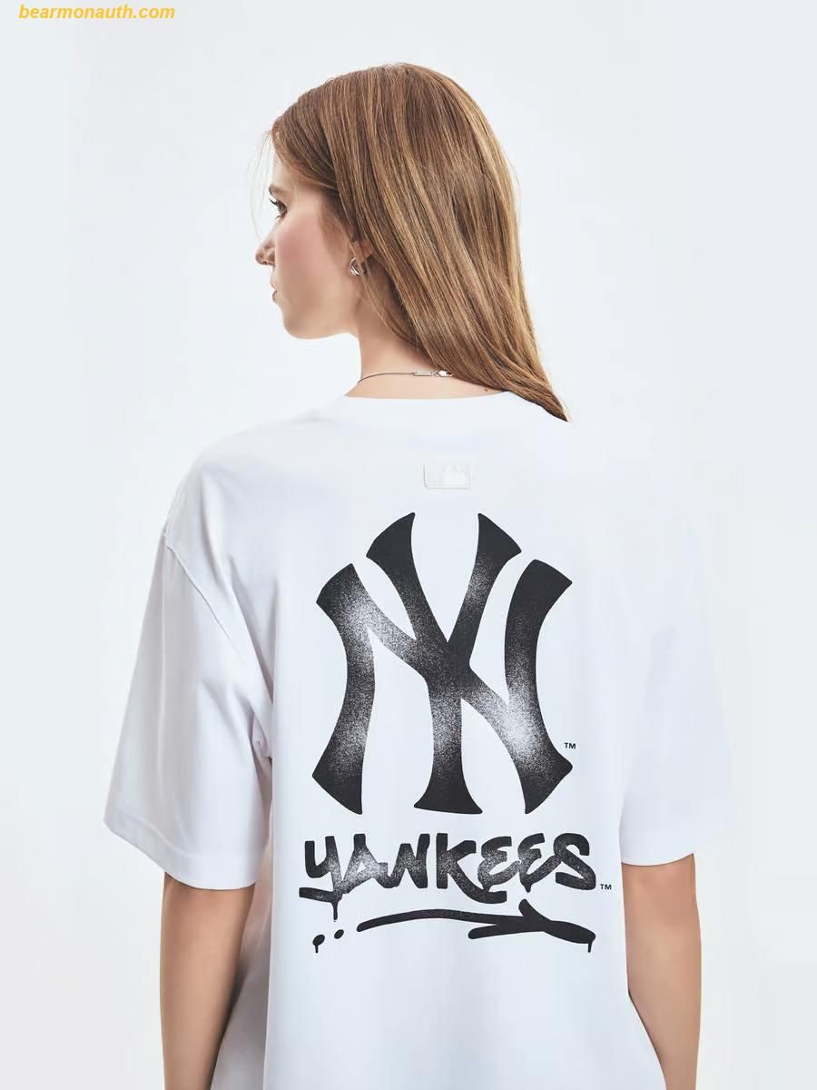 人気【MLB】Basic Street Logo Overfit Short Sleeve Tee NY Áo Phông MLB Basic Street Logo Overfit Short Sleeve T-Shirt