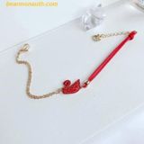  Vòng, lắc tay SWAROVSKI Iconic Swan Bracelet, Red, Gold-Tone Plated 