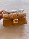  Túi Xách Coach Tabby 20 Quilted Chain Shoulder Bag - Màu Nâu vàng 
