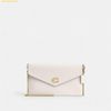 Túi Đeo Chéo Coach Essential Clutch Màu Trắng