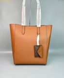  Túi Tote Michael Kors MK Vincent Large Saffiano Leather Tote Bag With Card Case Màu Nâu 