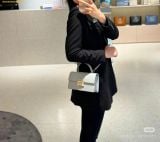  Túi Đeo Chéo Furla Top Venere Top Handle Size 20 Màu xám nhạt 