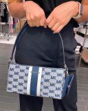 Túi Đeo Vai Micheal Kors MK Vincent Medium Logo Jacquard Pochette with Card Case 