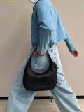  Túi Đeo Vai Coach Carmen Shoulder Bag CR151 Màu Đen 