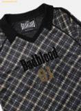  Áo Phông Bad Blood Vintage Club V-Neck Check T-Shirt - Black w-tee25-024 