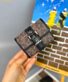  Ví Gập Michael Kors MK Colby Small Empire Signature Logo Tri-Fold Wallet Màu Đen Logo 