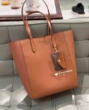  Túi Tote Michael Kors MK Vincent Large Saffiano Leather Tote Bag With Card Case Màu Nâu 