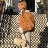  Túi Đeo Vai Coach Leather Covered C Closure Pillow Tabby Shoulder Bag 26 Màu Trắng Kem 