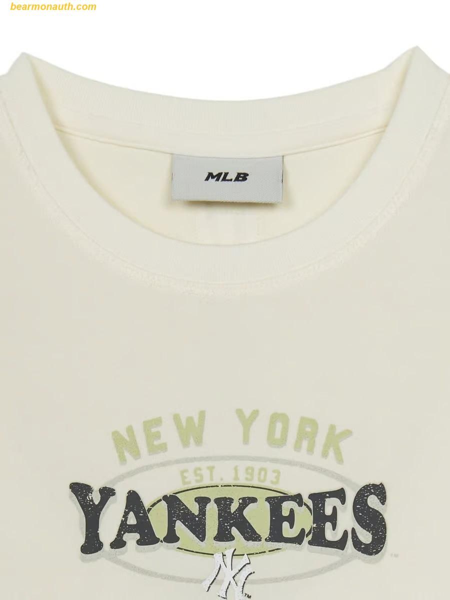 Áo Crop MLB Women's Varsity Vintage Washing Graphic Crop