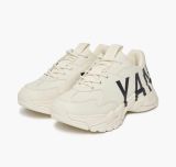  Giày MLB Big Ball Chunky P Mega New York Yankees 3Ashc2B2N-50Whs màu trắng in chữ Yankees ở gót giày 