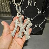  Túi Đeo Chéo MLB Diamond monogram jacquard mini cross bag New York Yankees 3Acrs054N Màu Đen Màu Trắng nâu 