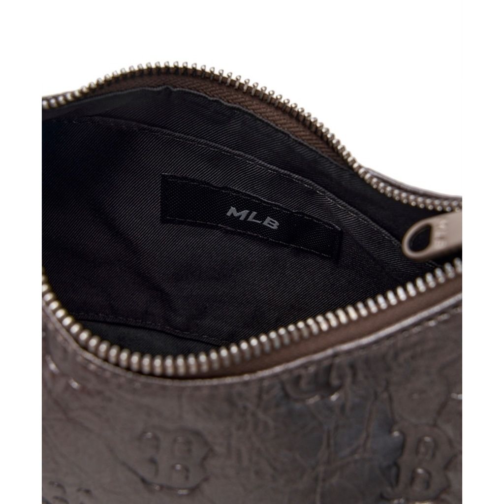 [MLB] Classic Monogram Crack Embo Hobobag ★ 大人気★ MLB□Classic Monogram Crack Embo Hobo Bag□送料込 (MLB Korea
