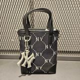  Túi Đeo Chéo MLB Diamond monogram jacquard mini cross bag New York Yankees 3Acrs054N Màu Đen Màu Trắng nâu 