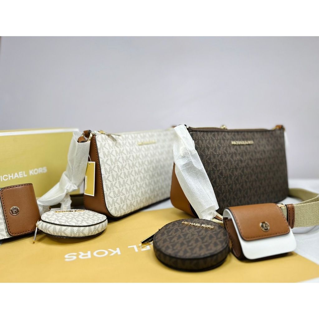 Vận chuyển sản phẩm Michael Kors từ Canada về Việt Nam – Giải pháp an toàn, nhanh chóng và uy tín