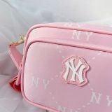  Túi Đeo Chéo MLB Monogram New York Yankees 7ACRMD45N-50PKL Màu Hồng 