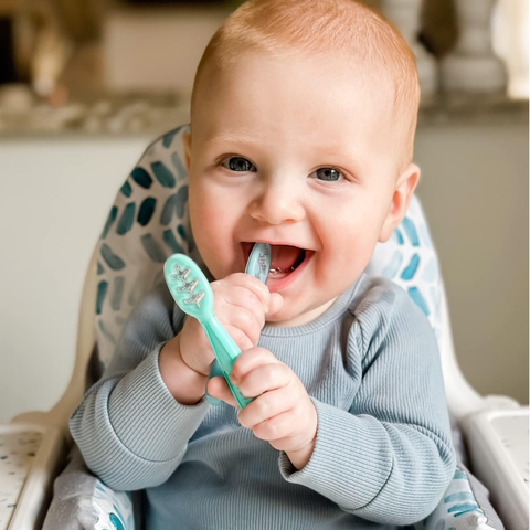  Nuby Bộ 3 chiếc thìa ăn dặm bằng silicone cho bé 