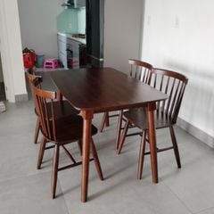 Bộ Bàn Ghế Ăn 7 Nan 4 ghế