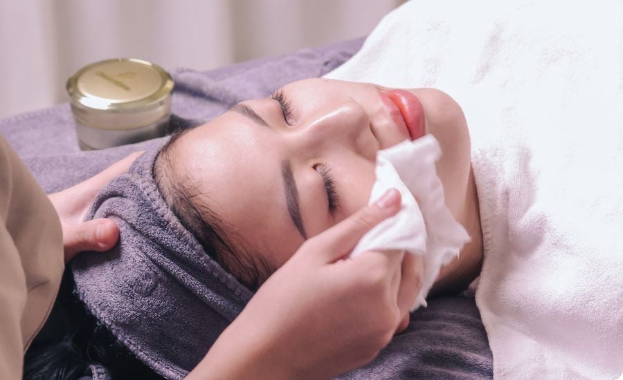 Chăm sóc da mặt chuyên sâu: Tự tin “bung tỏa” vẻ đẹp rạng rỡ – SEN SPA