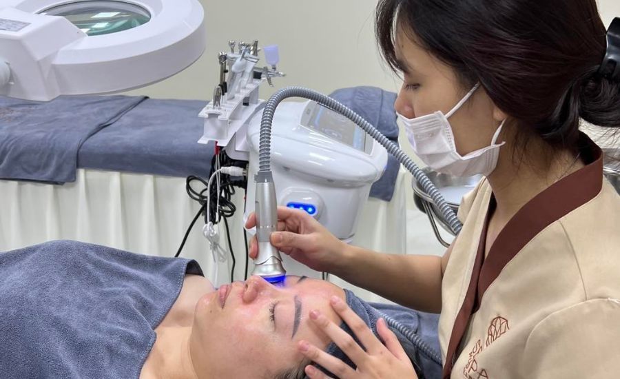  Điều trị mụn bằng tế bào gốc đặc trị 