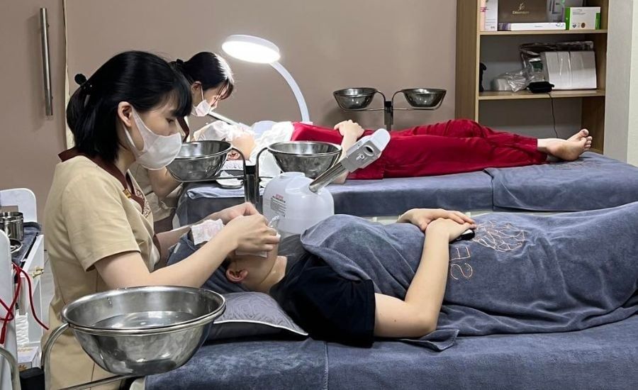  Điều trị mụn bằng tế bào gốc đặc trị 