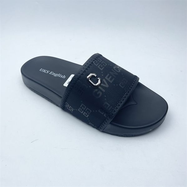  DÉP SI KA ĐEN KHOÁ CHỮ C 123 