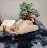  DÉP NHẸ BÁNH MÌ NAM NỮ 