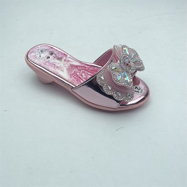  DÉP SI KA CÔNG CHÚA NƠ XOÀN 018 