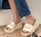  DÉP NHỰA KA 8899-4 DIOR FASHION 089 