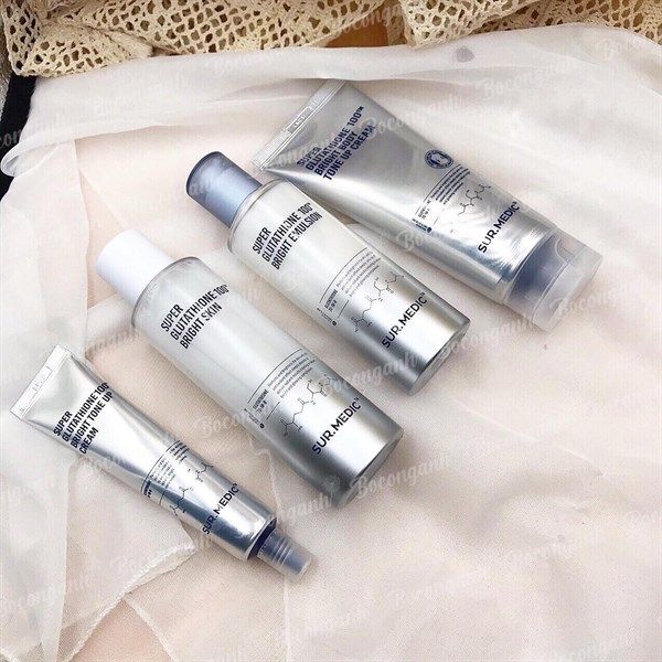 SỮA DƯỠNG SUR.MEDIC GLUTATHIONE TRẮNG DA 120ML