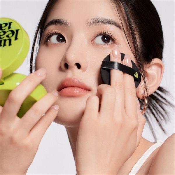 Phấn Nước Bán Lì Unleashia Satin Wear Healthy-Green Hàn Quốc 15g