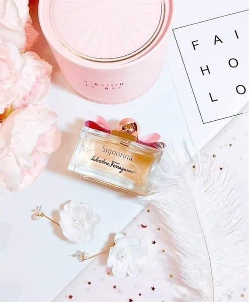 #Salvatove Feragamo - Nước Hoa Signorina In Fiore