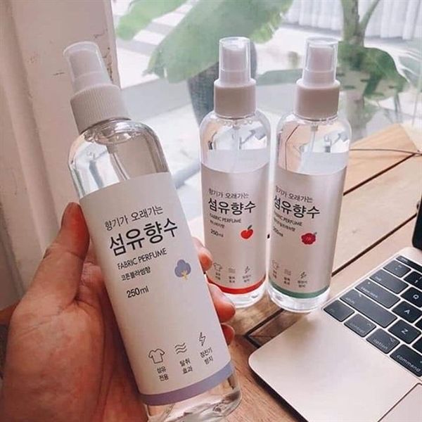 Xịt Thơm Quần Áo Fabric Perfume 250Ml