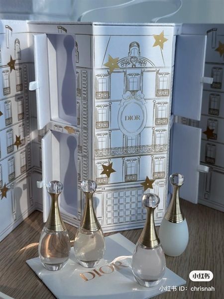 Set 4 Món Nước Hoa Dior Jadore Mini 5ml ( Infinissime + Parfum Deau + EDP + EDT)