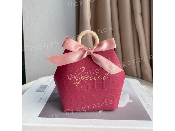 Túi Giấy Lục Giác Special Có Móc Gỗ (12.5x5x10.5cm)