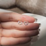  Khuyên Tai Tim Viền Đá Ngẫu Hứng (Đôi) 