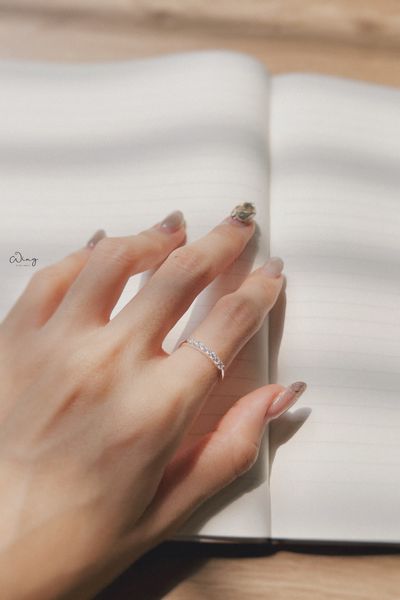  Nhẫn 7 Viên Đá Thân Mảnh (Chiếc) 