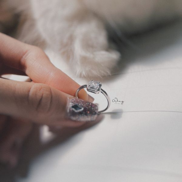  Nhẫn Mặt Đá Vuông Nhỏ Lấp Lánh (Chiếc) 