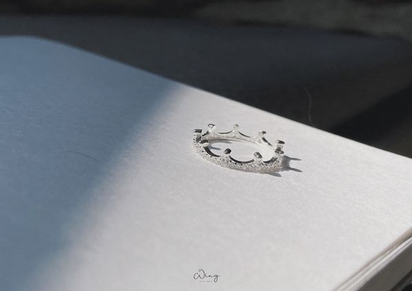  Nhẫn Vương Miện Viền Đá Bạc Ta 