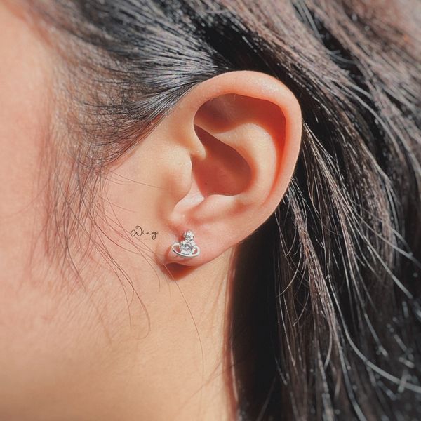  Khuyên Tai Chốt Vặn Sao Thổ Nhỏ Chữ Thập (Đôi) 