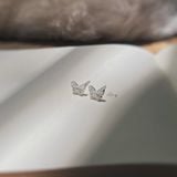  Khuyên Tai Bướm Đá Nhỏ Viền Bi (Đôi) 