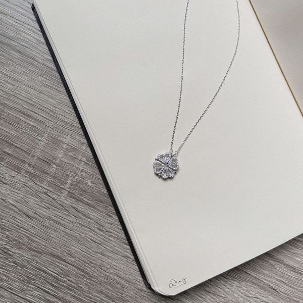  Dây Chuyền Cỏ 4 Lá Gắn Đá Đeo 2 Kiểu (Chiếc) 