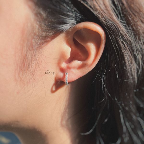  Khuyên Vòng Hoạ Tiết Bi Trơn Sát Tai 