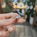  Khuyên Vòng Sát Tai Đá Vuông Trắng (Đôi) 