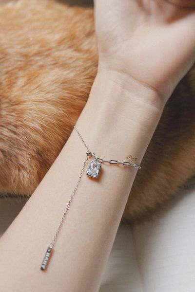  Lắc Tay Mặt Đá Hình Chữ Nhật Dây Rơi 