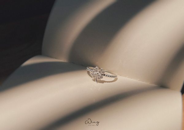  Nhẫn Đá Cỏ 4 Lá Thân Bi Trơn (Chiếc) 