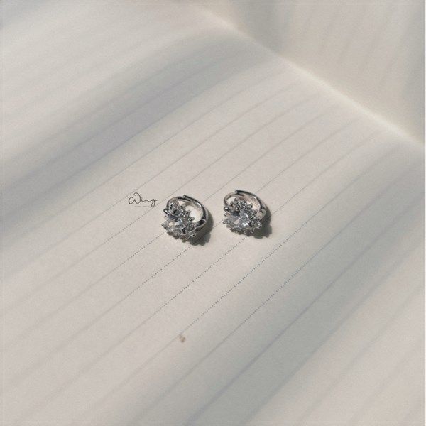  Khuyên Vòng Mặt Tim Đá Viền Nhọn (Đôi) 