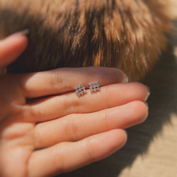  Khuyên Tai Hình Hộp Gắn Đá (Đôi) 