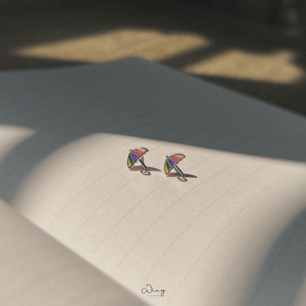  Khuyên Tai Hình Ô 7 Màu (Đôi) 